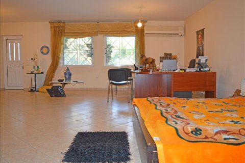 4 bedrooms Maisonette in Voula, Greece No. 59319 16