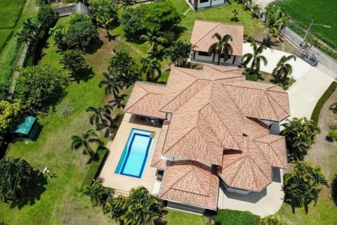 Дом с 4 спальнями в Чиангмай, Таиланд №97935 3