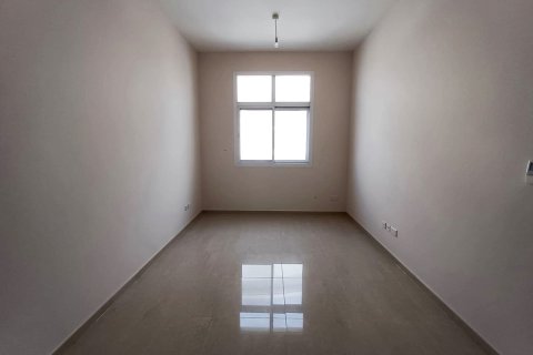 4 dormitorios Townhouse en Al Mearag City, Vietnam No. 6696 10