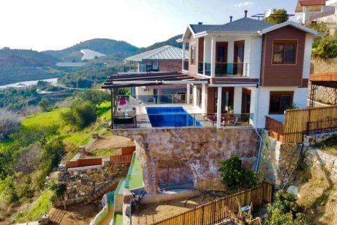 4 bedrooms Villa in Alanya, Turkey No. 113939