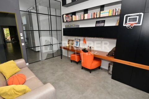 8 rooms Villa in Dao Huu Canh, Vietnam No. 10903 3