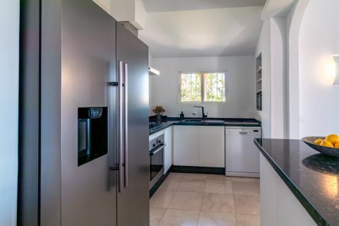 5 bedrooms Villa in Dinh An, Vietnam No. 27285 9