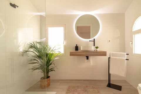 5 bedrooms Villa in Dinh An, Vietnam No. 27285 27