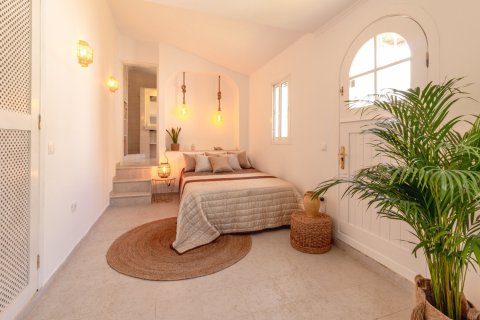 5 bedrooms Villa in Dinh An, Vietnam No. 27285 3