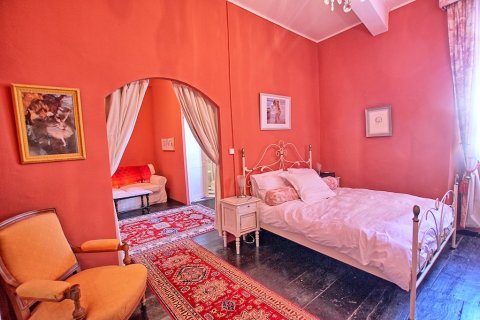 5 bedrooms House in Belpech, France No. 69477 12