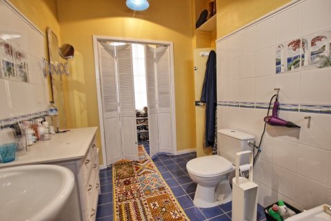 5 bedrooms House in Belpech, France No. 69477 13