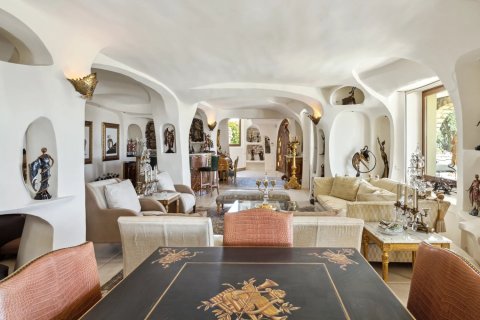 Дом с 7 спальнями в Кабри, Франция №80610 7