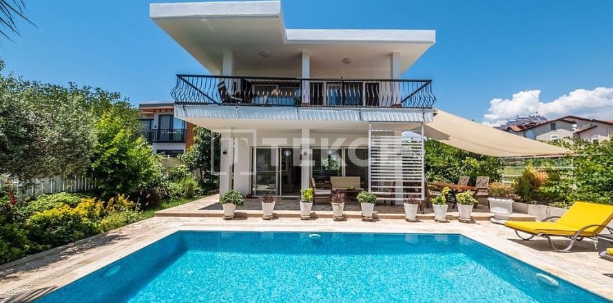 3 dormitorios Villa en Fethiye, Turkey No. 84820