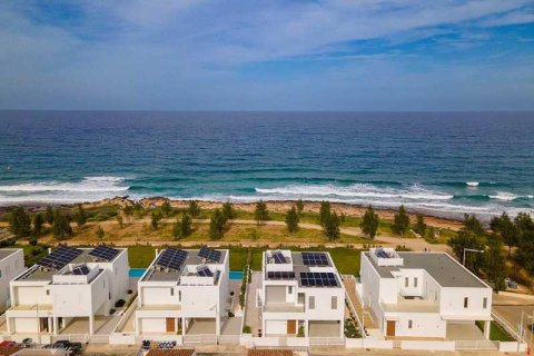 7 dormitorios House en Pernera, Cyprus No. 39480 4