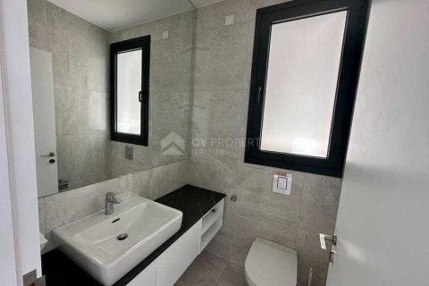 3 bedrooms House in Larnaca, Cyprus No. 29800 9