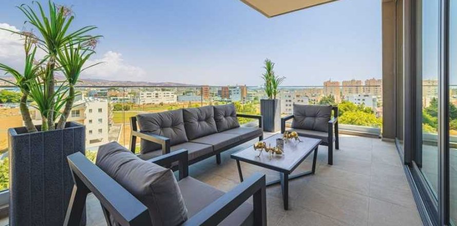 2 dormitorios Apartment en Limassol, Cyprus No. 81425