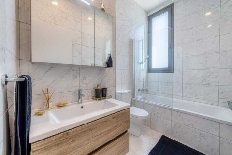 2 dormitorios Apartment en Limassol, Cyprus No. 81425 14