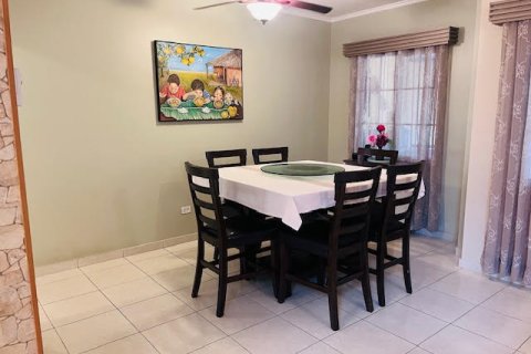 3 bedrooms House in Panama City, Panama No. 120961 21