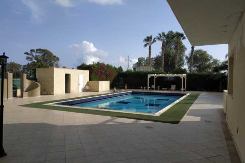 4 bedrooms Apartment in Agios Tychonas, Cyprus No. 33781 5