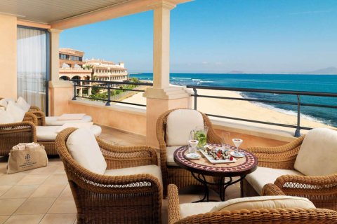 903m² Commercial property en Tarragona, Spain No. 113115