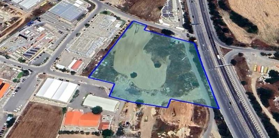 17894m² Land in Strovolos, Cyprus No. 79975