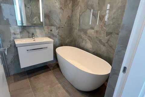 4 bedrooms Villa in Agios Athanasios, Cyprus No. 65309 13