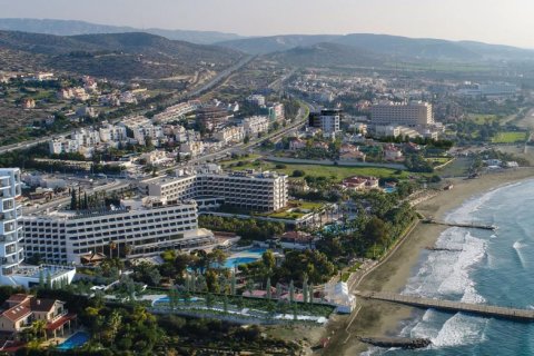 3 bedrooms Apartment in Limassol, Cyprus No. 106385