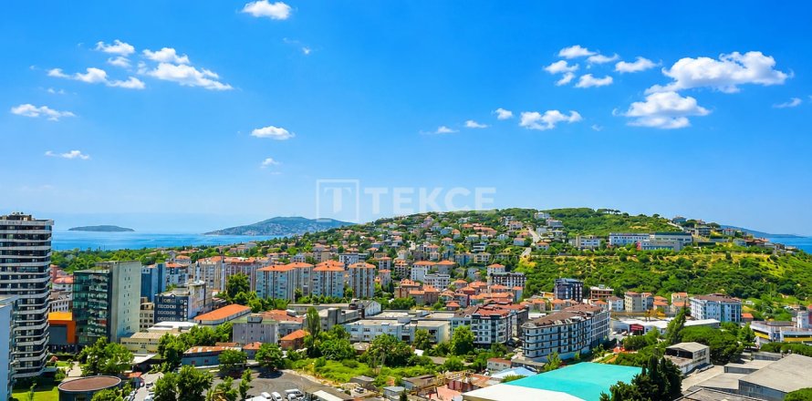 3 bedrooms Apartment in Istanbul, Turkey No. 125952