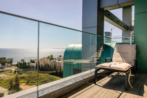 4 dormitorios Apartment en Agios Tychonas, Cyprus No. 45585 3