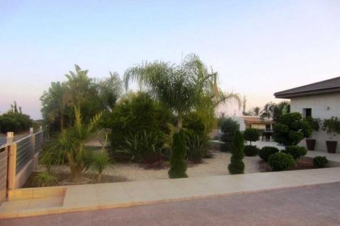 5 bedrooms House in Zygi, Cyprus No. 29536 7