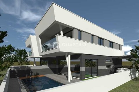 4 bedrooms House in Limassol, Cyprus No. 73343 3