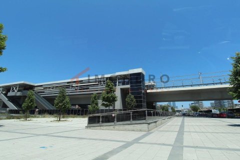 2 bedrooms Apartment in Cau Giay, Vietnam No. 16895 9