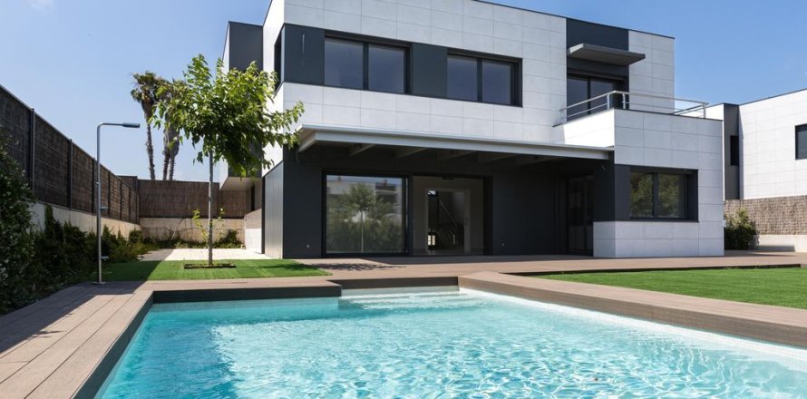 5 dormitorios House en San Andres, Spain No. 25591