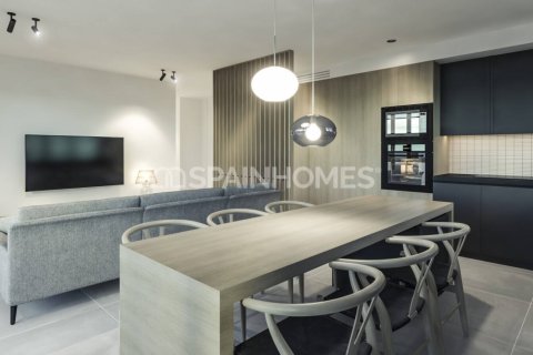 3 bedrooms Penthouse in Tan Chanh, Vietnam No. 53142 4