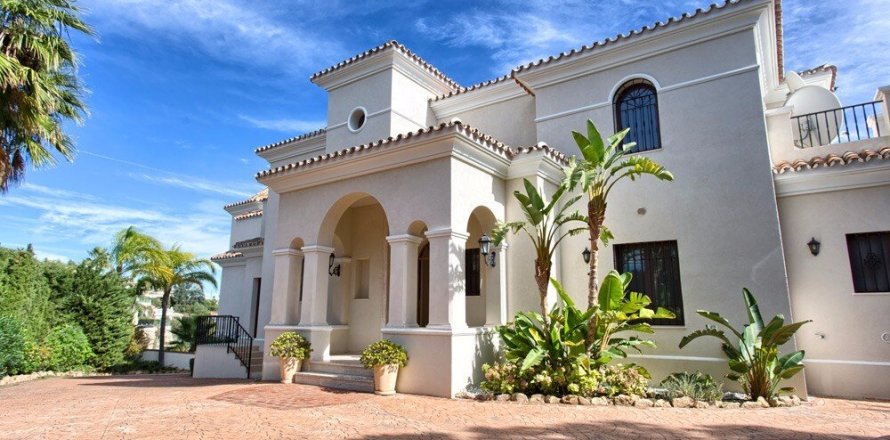 6 bedrooms Properties in Cat Trinh, Vietnam No. 25232