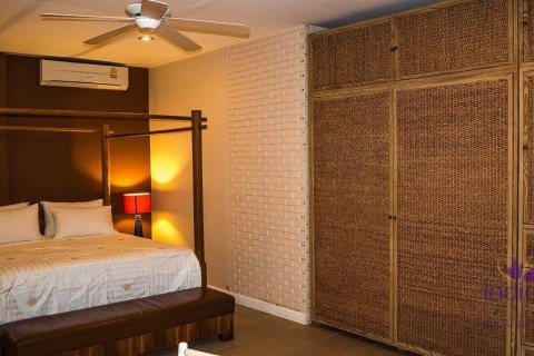 4 bedrooms House in Chiang Mai, Thailand No. 97651 14