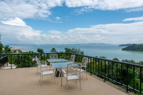 Villa in Phuket, Thailand No. 97436 6
