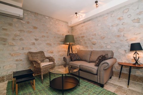 5 bedrooms House in Budva, Montenegro No. 104796 16