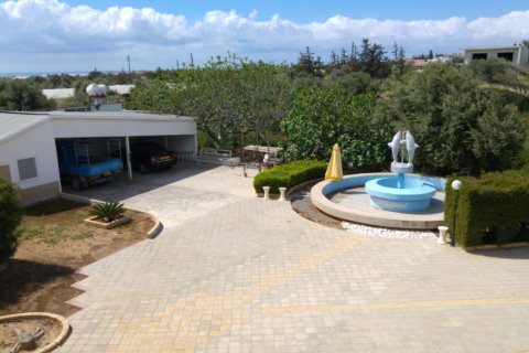 Вилла с 3 спальнями в Лимассол, Кипр №105833 13