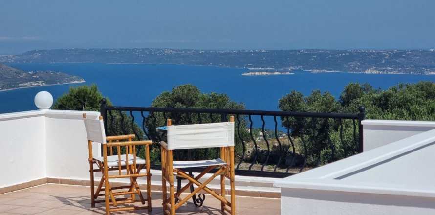 3 bedrooms House in Chania, Greece No. 23887