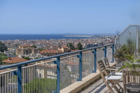 2 bedrooms Apartment in Nice, France No. 69239 1