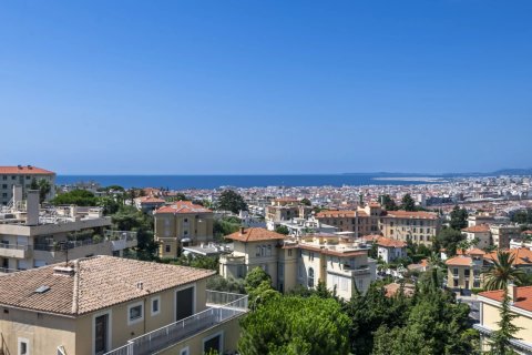 2 bedrooms Apartment in Nice, France No. 69239 5