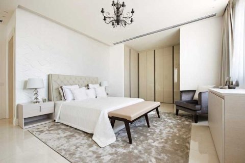 5 bedrooms Villa in Pervolia, Cyprus No. 100397 5