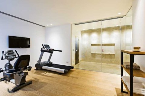 5 bedrooms Villa in Pervolia, Cyprus No. 100397 12