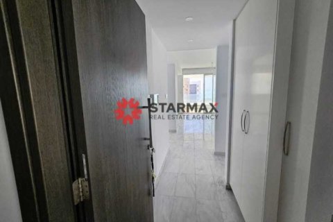 4 bedrooms Apartment in Larnaca, Cyprus No. 82814 3