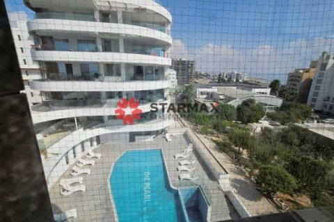 4 bedrooms Apartment in Larnaca, Cyprus No. 82814 1
