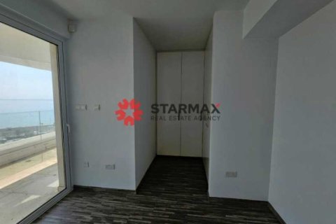 4 bedrooms Apartment in Larnaca, Cyprus No. 82814 11