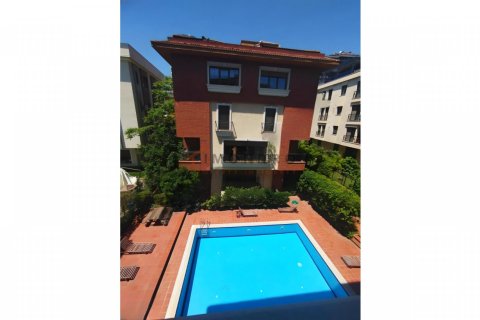 4 bedrooms Apartment in Kadikoy, Turkey No. 116334