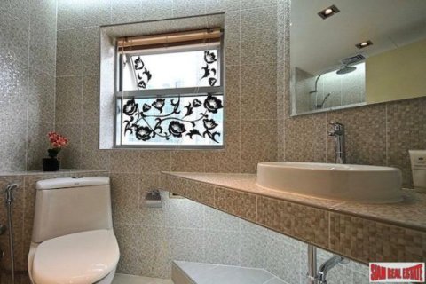 3 bedrooms House in Bangkok, Thailand No. 96616 10