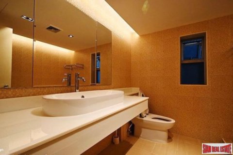 3 bedrooms House in Bangkok, Thailand No. 96616 7