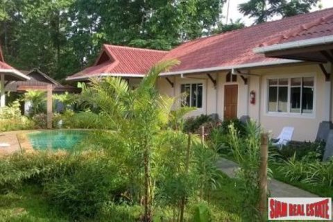 6 bedrooms Villa in Ko Lanta Yai, Thailand No. 96530 5