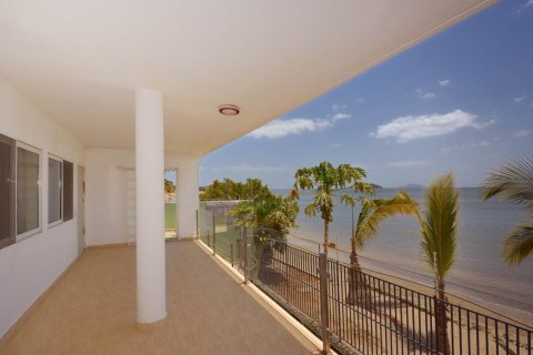 9 bedrooms House in Veracruz, Panama No. 70597 9