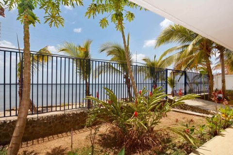 9 bedrooms House in Veracruz, Panama No. 70597 21