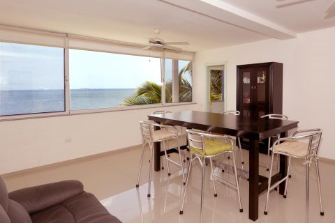 9 bedrooms House in Veracruz, Panama No. 70597 8