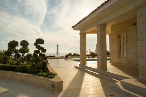 8 bedrooms Villa in Paphos, Cyprus No. 37482 3